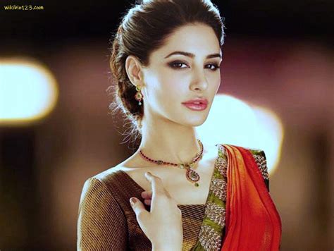 Nargis Fakhri Wallpapers - Top Free Nargis Fakhri Backgrounds - WallpaperAccess