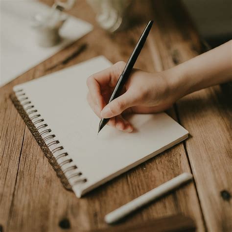 Narrative Essay Topics: How To Choose Them? : Business : Yib