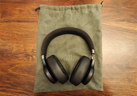 JBL Live 770NC Wireless Over-Ear Headphones Review