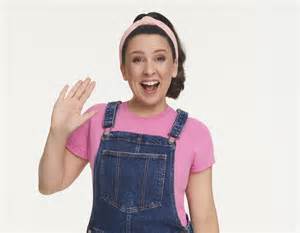 Yes, even Ms. Rachel puts 'Ms. Rachel' on for her kids