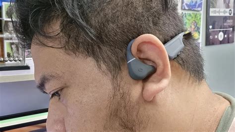 How to Wear Bone Conduction Headphones Properly