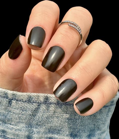 Black Matte UV Semi-Cured Nail Strips — Tough Girls Inc.