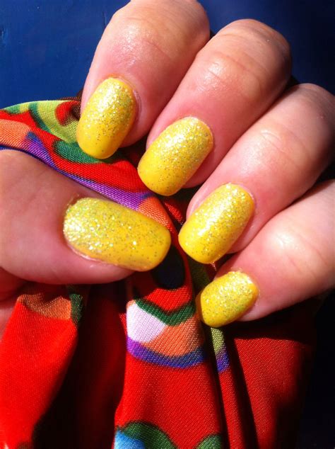 Yellow color nail polish