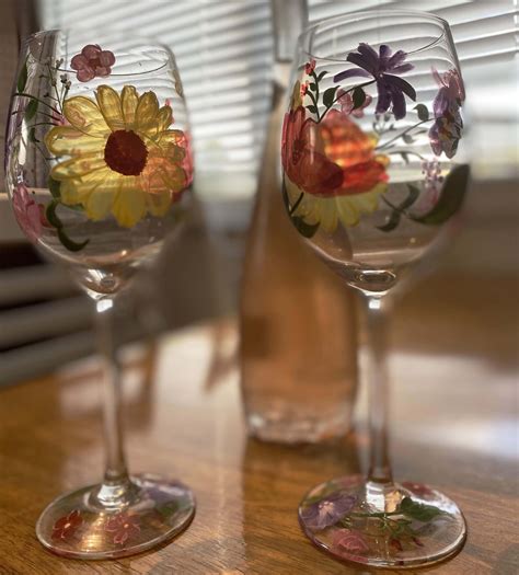 How to Paint Wine Glasses - A DIY Guide on Wine Glass Painting