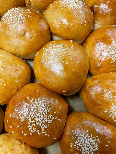 Martins Sesame Seed Bun at Carroll Zabala blog