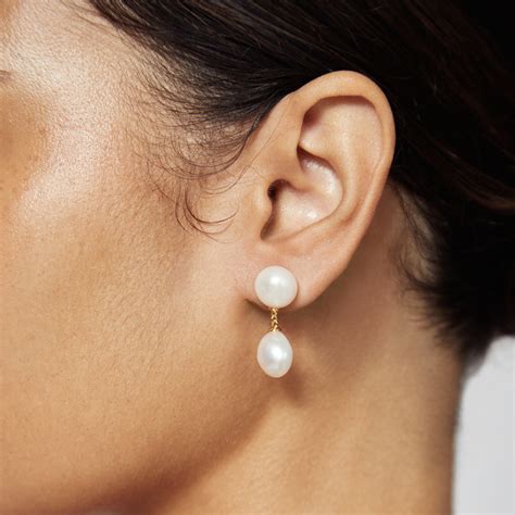 Pearl Drop Earring - SHOP SHASHI