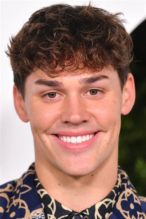 Full credits of "Sidelined 2: Intercepted " - FilmAffinity