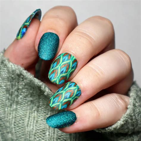 30 Best Peacock Nail Design Ideas You Should Check