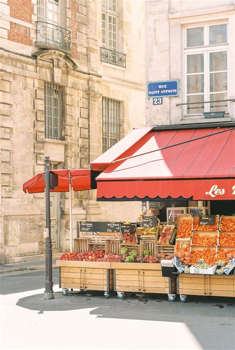 Paris on Film - Peter's Travel Blog