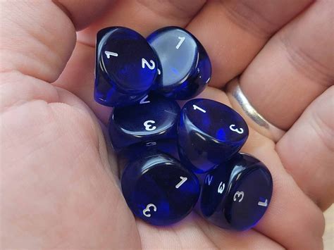 D3 Dice, Translucent 3-Sided Dice, 6 Pieces - Choose your — Pippd
