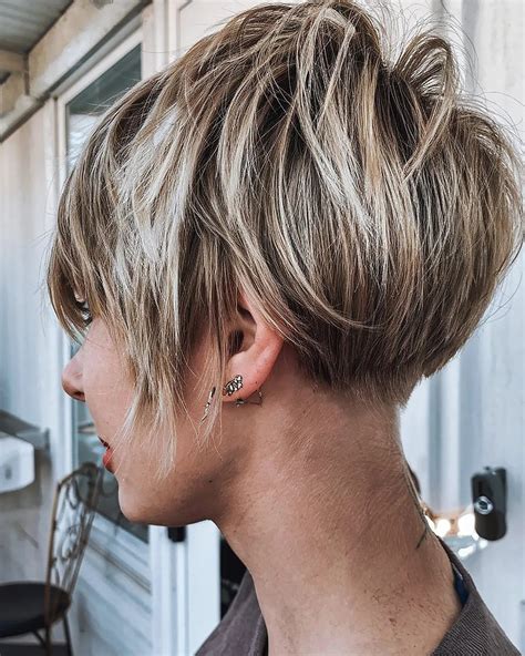 20 Short, Stacked Pixie Bob Haircuts for a Cute and Sassy Look