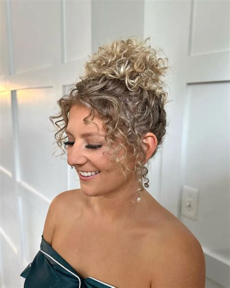 80 Updos For Short Hair Perfect For Any Occasion