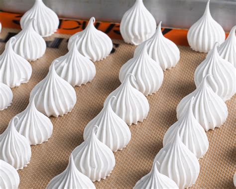The Perfect French Meringue Recipe - Style Sweet