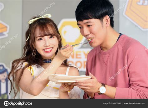 Japanese Porn Star Yua Mikami Left Girl Group Honey Popcorn — Stock ...