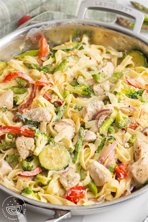 Chicken Primavera Recipe Easy One Pot Pasta Primavera • Simple Gray