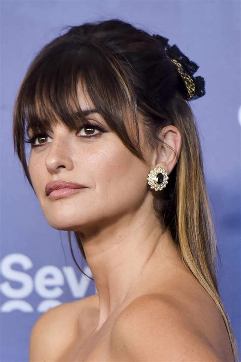 The Ultimate Guide to Textured Bangs (And How to Not Mess Them Up)