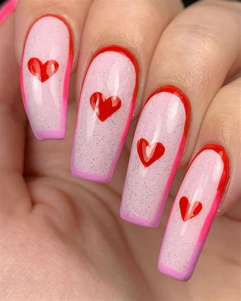 14 Cute Valentine’s Day Nail Ideas To Try in 2024! 💅