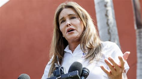 Usuarios critican a Caitlyn Jenner por su apoyo a Trump recordándole ...