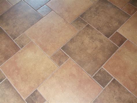 18x18 Floor Tile | GoodDesign