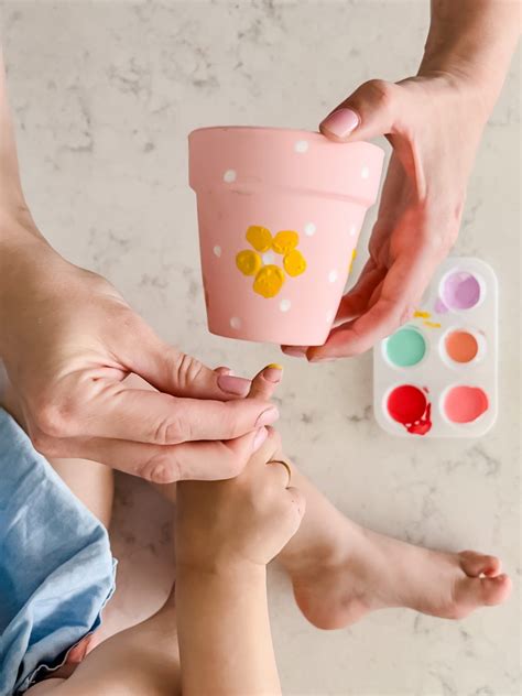 Fingerprint Art: Flower Pot Kids Craft » JessicaEtCetera.com | by ...