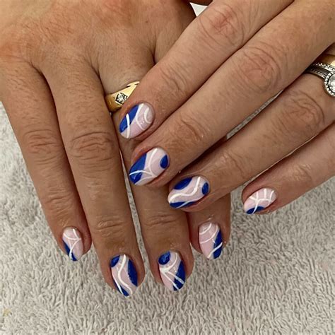 30 Stunning Ocean Wave Inspired Blue Swirl Nails - Nail Designs Daily