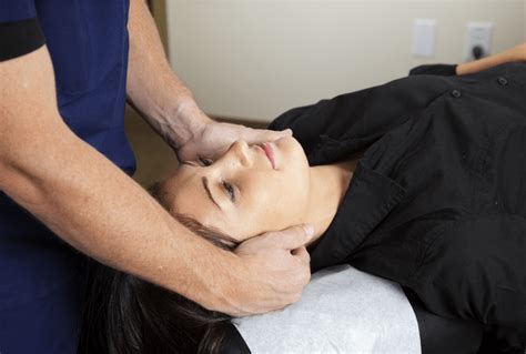 Guide to the Powerful Combo of Massage and Chiropractic Care ...