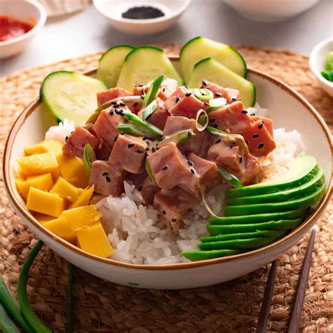 Spicy Ahi Tuna Poke Recipe - Cup of Yum