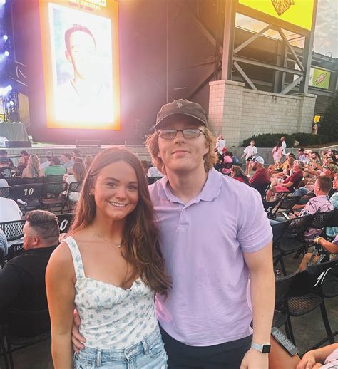 maddie grace meadows 🖤 (@maddie.meadows_22) • Instagram photos and videos