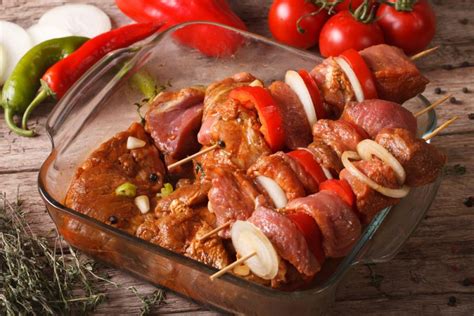 Сочный шашлык по-грузински: рецепт от Шефмаркет