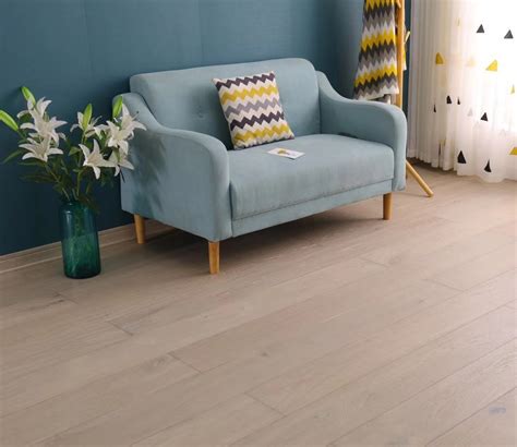 Hot Selling Indoor Decoration Oak Multilayer Plywood Plank Floor Tile ...