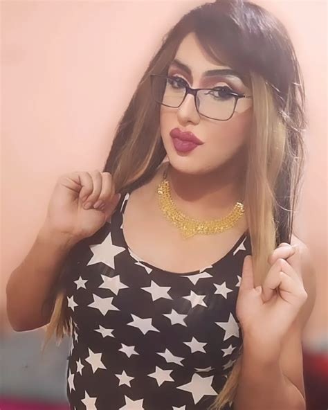 Lady Ashley | New Year, New Look Still Me Being That Brown Sensation 👄 ...