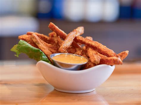 Woody's at Del Mesa in Carmel Valley | Popular Restaurant Carmel