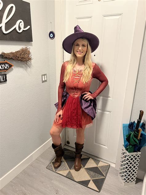 TW Pornstars - Joslyn Jane🌴. Twitter. Sara Sanderson has never felt so good😏Solo vid out now👉🏻 ...