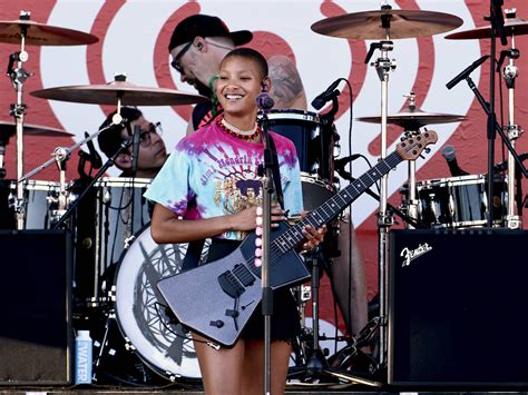 Willow hopes “old white dudes” who gatekept rock will vibe with her