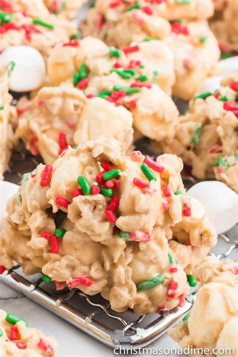 Christmas No Bake Cookies - christmasonadime.com