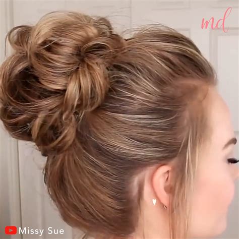 Easy Messy Bun