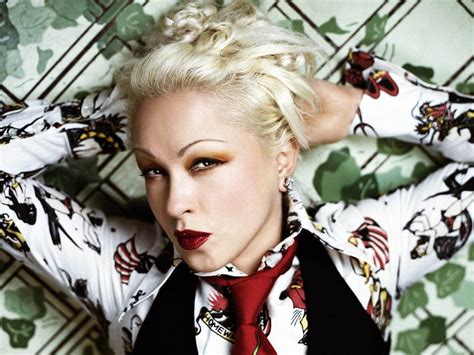 Cyndi Lauper: l'icona gay torna col country album "Detour" - Gay.it