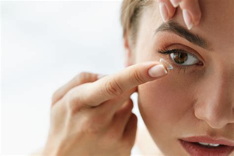 Pros and Cons of Hard vs Soft Contact Lenses: Which is Right for You ...