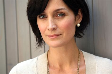 Carrie-Anne Moss fotky