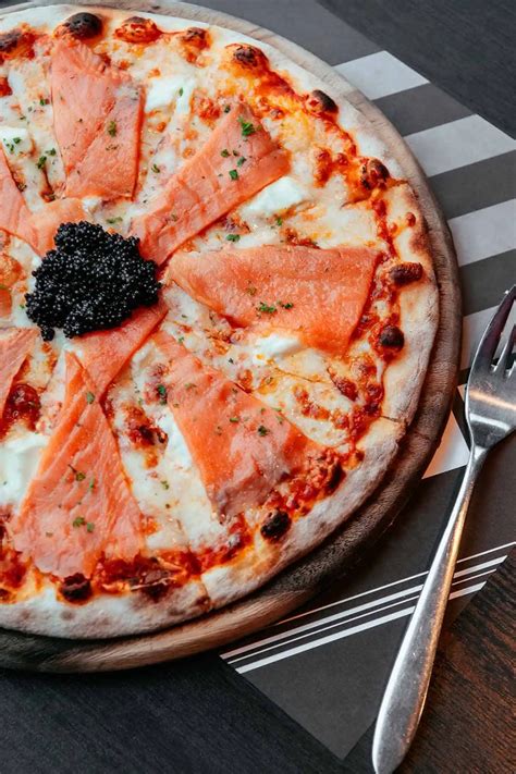 Wolfgang Puck Smoked Salmon Pizza Recipe - Jane's Kitchen