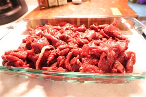 How Long To Dehydrate Deer Jerky & How to Make it - 1898 Mama