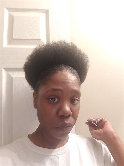 Air dried. No product. Just oiled my scalp with Avocado oil