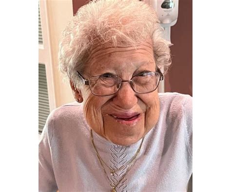 Sadie (Renna) Romard Obituary (2024) - Waltham, MA - Joyce Funeral Home ...