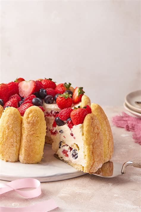 Charlotte Russe Cake