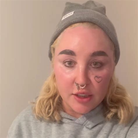 Amanda Bynes Reveals Why She Can't Wear Tooth Gems | Us Weekly