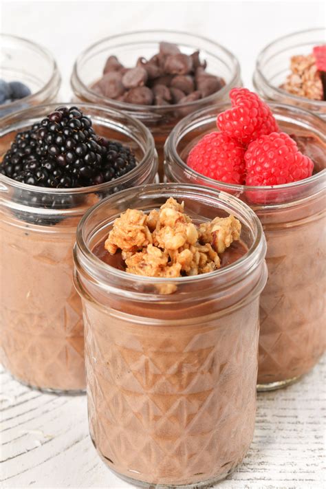 Chocolate Blended Overnight Oats (Easy 5-Minute Recipe) | Simply Sissom