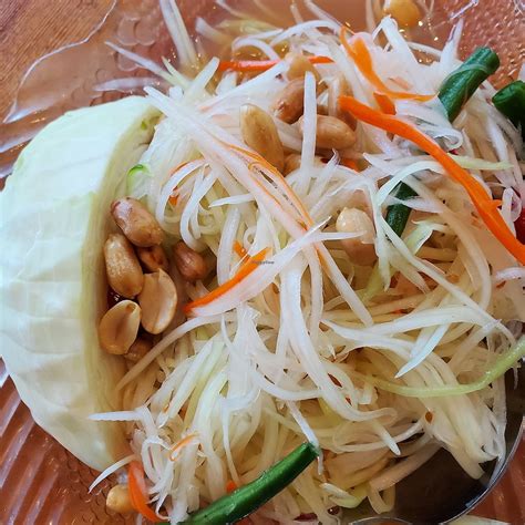 Nom Nom - Vancouver Washington Restaurant - HappyCow