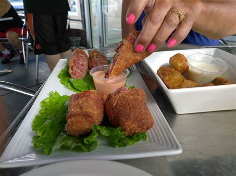 Dina's Pizza & Pub menu in Cleveland, Ohio, USA