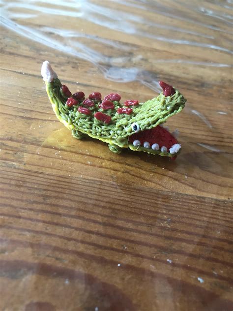Rate my 3D-pen drawed shorto-croc : r/3Dprinting