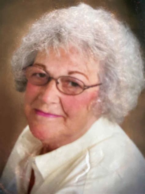 Lillian Larson - Hohner Funeral Home